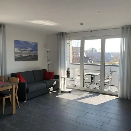 Hildebrand Constance 3*